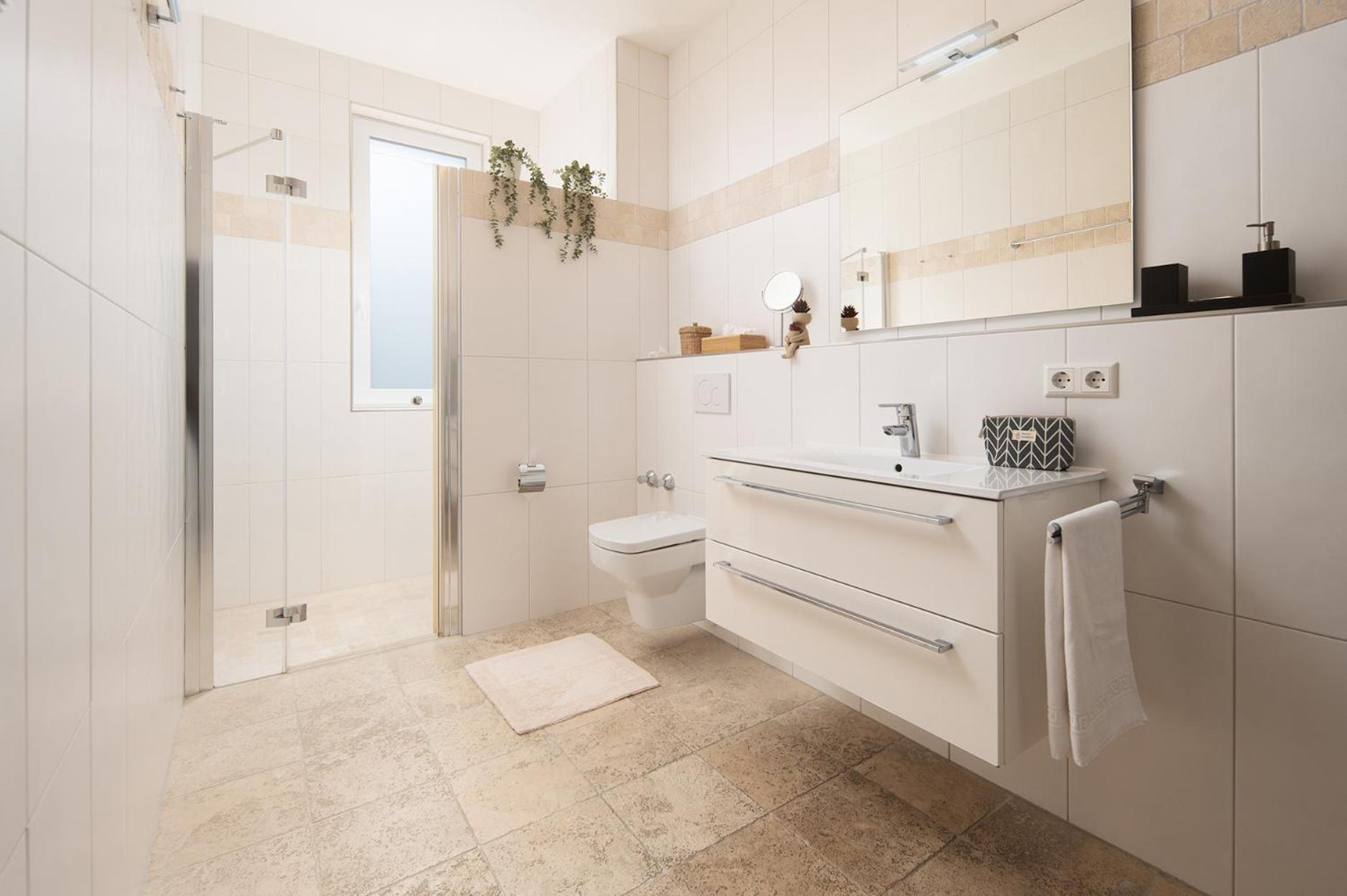 Hotel Vier Jahreszeiten An Der Therme & Kliniken Bad Krozingen Naehe Freiburg & Schwarzwald Ideal Fuer Wellness Kur & Business Ausfluege 24H Check In- Wlan & Parken Gratis Ngoại thất bức ảnh