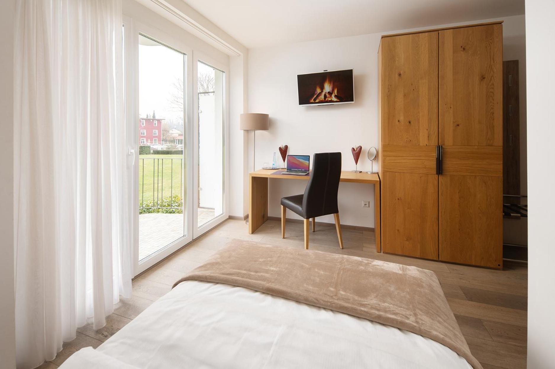 Hotel Vier Jahreszeiten An Der Therme & Kliniken Bad Krozingen Naehe Freiburg & Schwarzwald Ideal Fuer Wellness Kur & Business Ausfluege 24H Check In- Wlan & Parken Gratis Ngoại thất bức ảnh